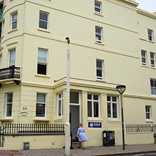 �I�b�N�X�t�H�[�h�E�C���^�[�i�V���i���E�u���C�g��